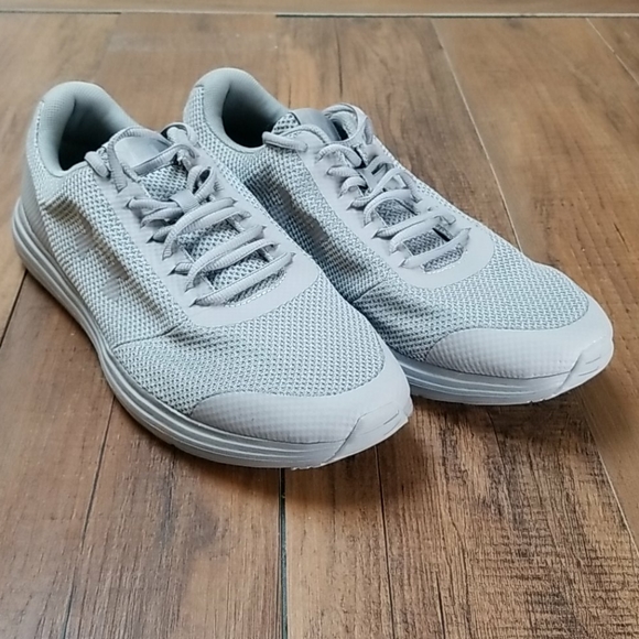 Under Armour Surge Men's Grey